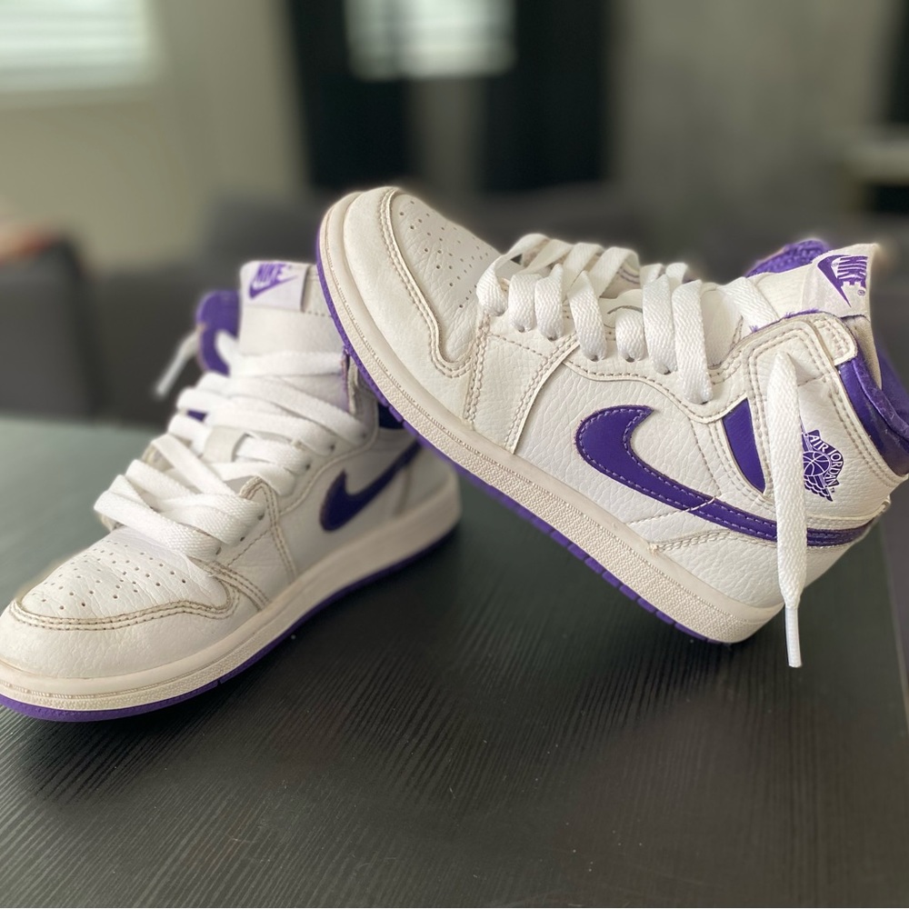 LIKE NEW Boys NIKE Air Jordan OG Purple Court High Tops